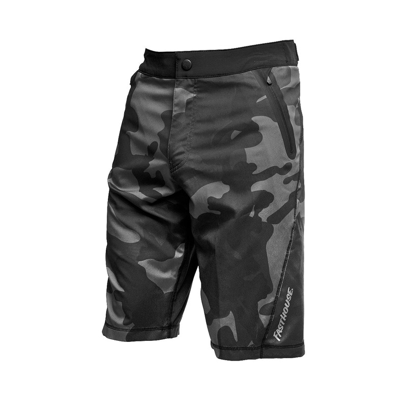 Crossline 2.0 Youth Short – Black/Camo