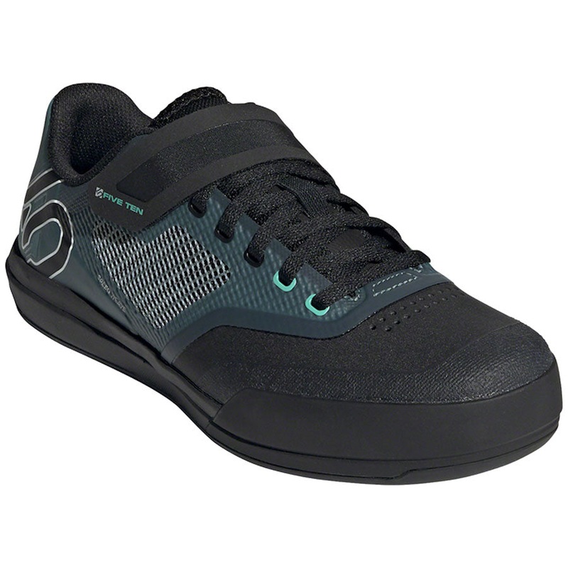Hellcat Pro Mountain Clipless Shoes  –  Womens Core BLK/Crystal White/DGH Solid Gray 8.5